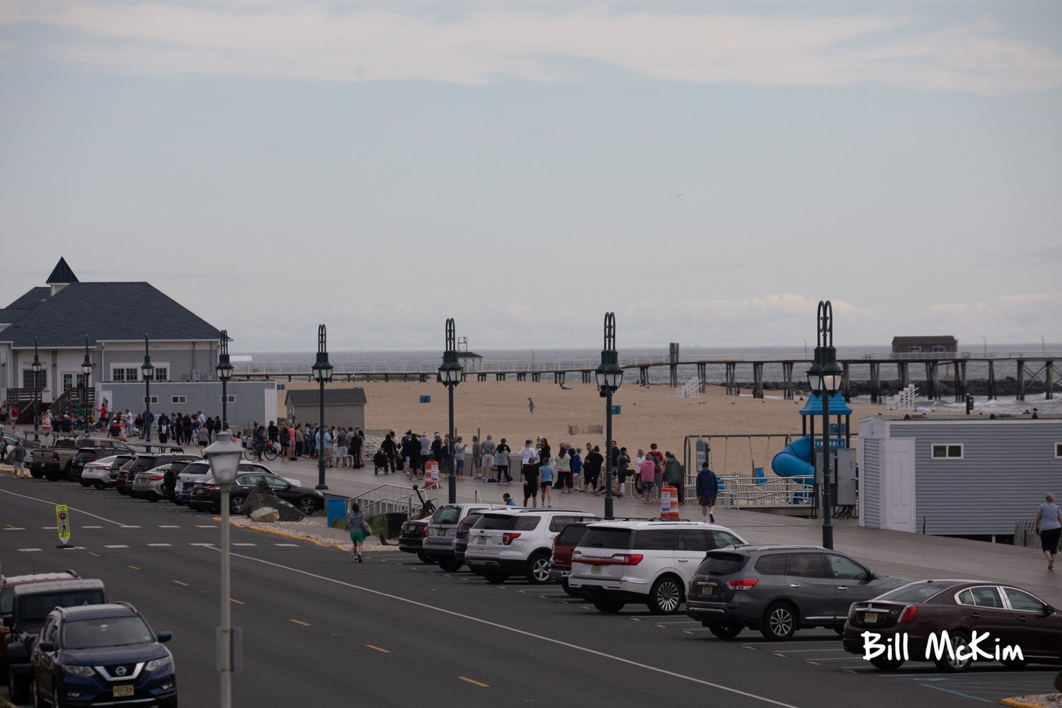 Beach badge seasonal purchase line today update: 12 noon line is better shorter now