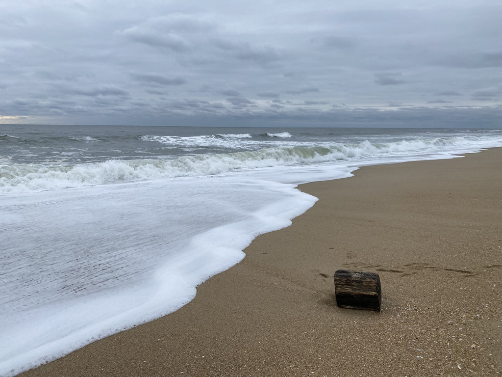 Hey beautiful ocean on the cold January day not to go though