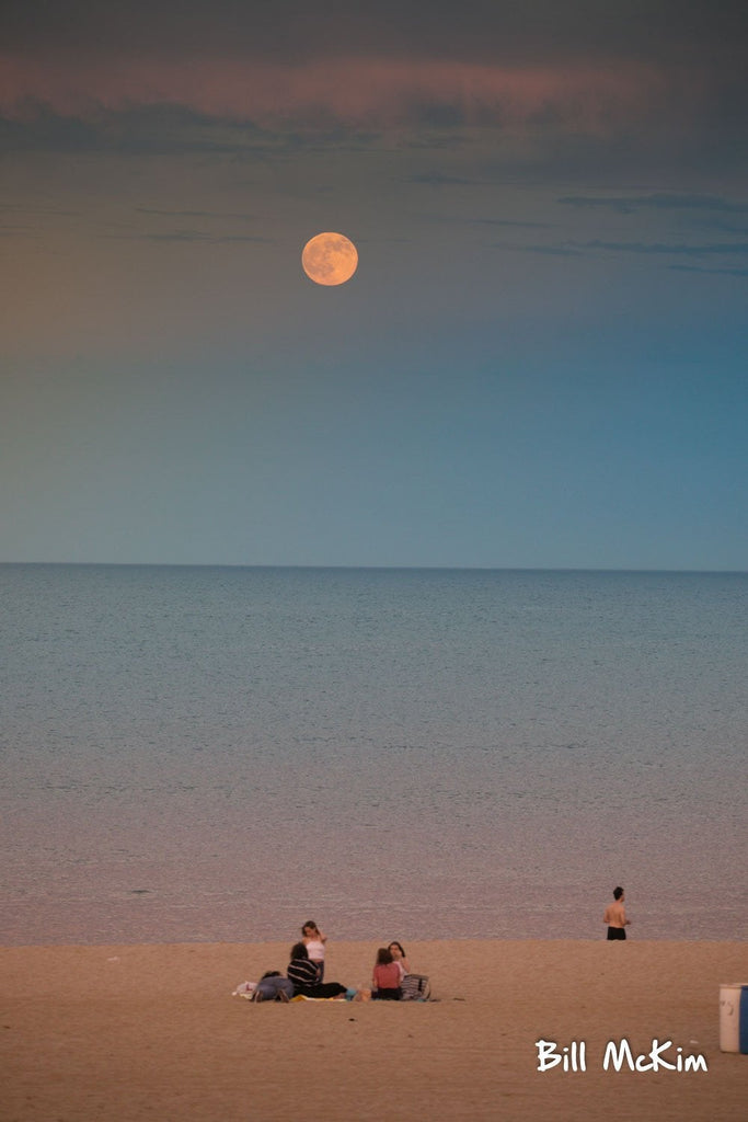 July full moon photos  over the ocean 2017
